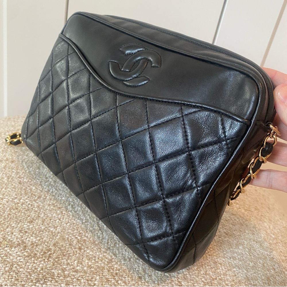 Chanel Vintage Crossbody Bag-EUC - Picture 11 of 16
